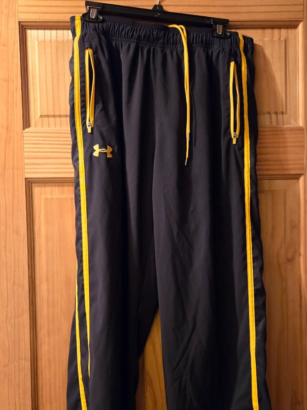 Mens large under armour pants